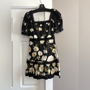 Alice + Olivia Wylie Floral Square Neck Puff Sleeve Dress (brand new)